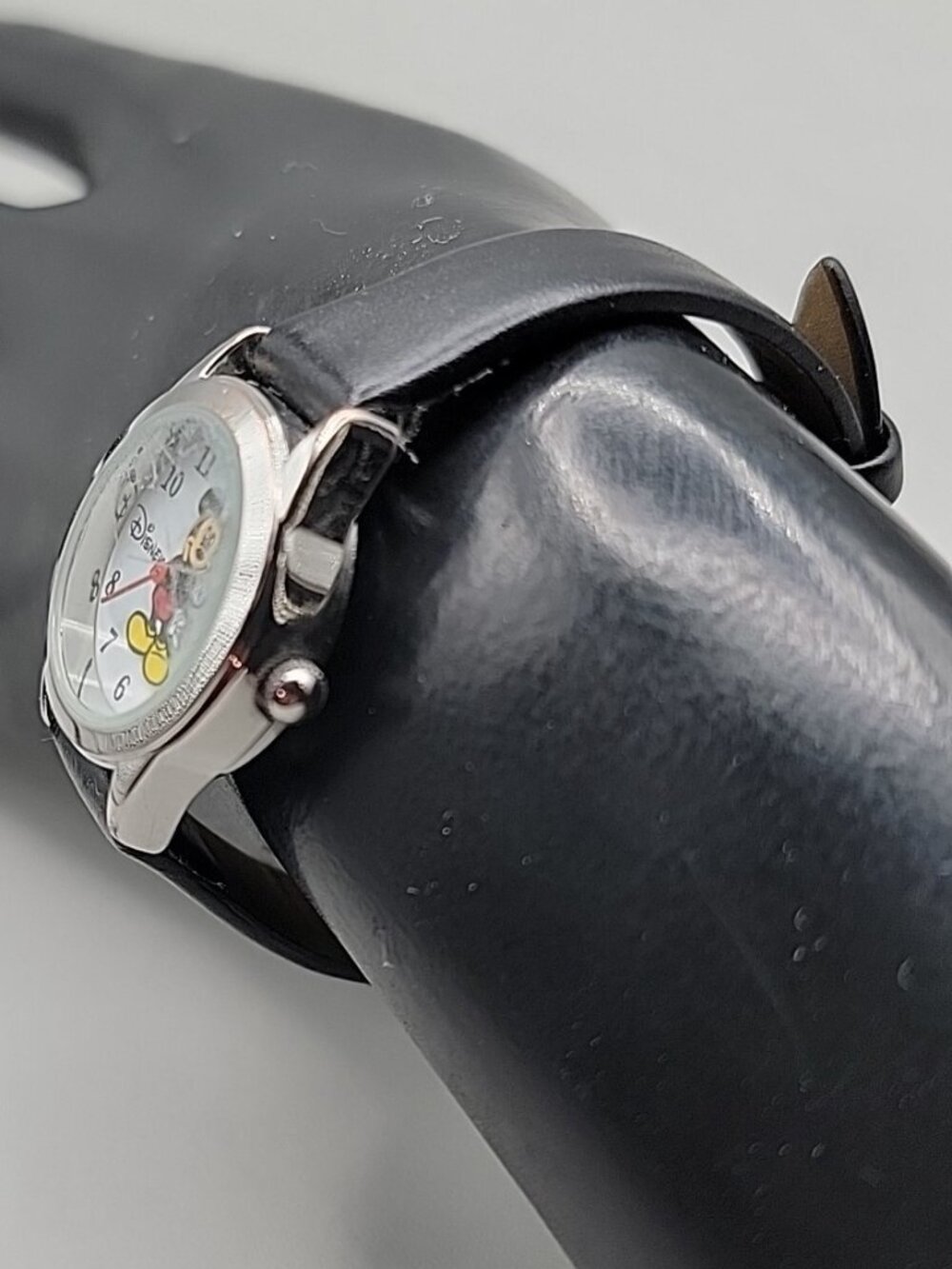 Vintage Disney Mickey Mouse Watch Silver Tone, Hadley-Roma Leather Strap - Runs - Picture 11 of 16